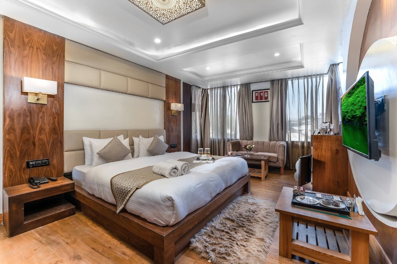 Hotel Adlife Luxury Srinagar Hotel BOOK ₹1