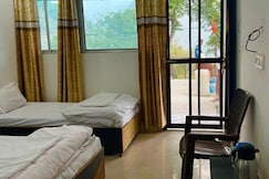 Hotel Snow View, Guptkashi