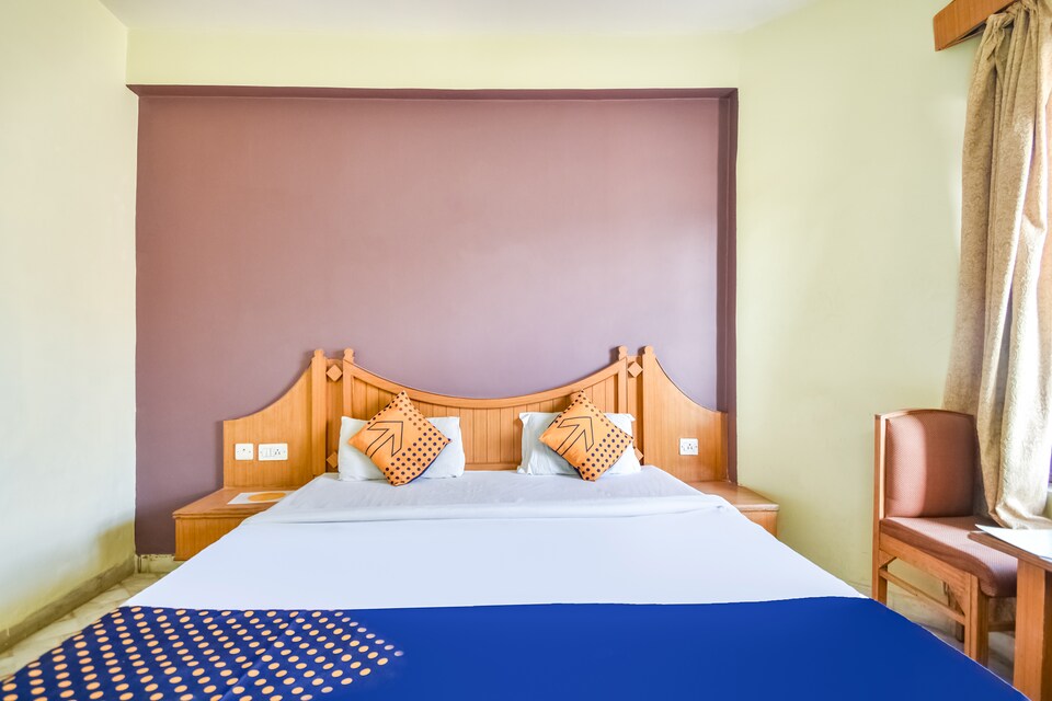 Hotel Hayat Makrana - Tap to explore photos