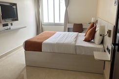 Ustay Hotels Madhapur, Hyderabad
