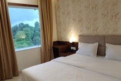 Pioneer Hotel, Mandla