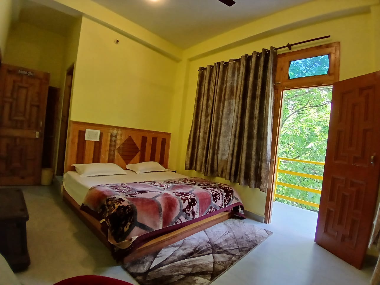 Rawal niwas 909 homestay - Tap to explore photos