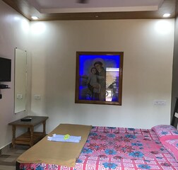Deluxe AC Room