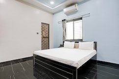 Hotel O Raj Guest House, Lonar