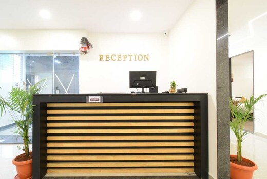 Flagship Hotel Spice Table