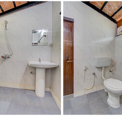 Deluxe Bedroom