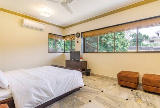 4BHK Hillside Haven by Pranaam Stays