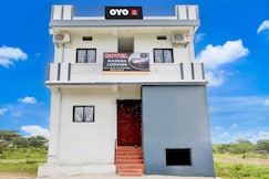 Hotel O Basera Lodging, Kamthi