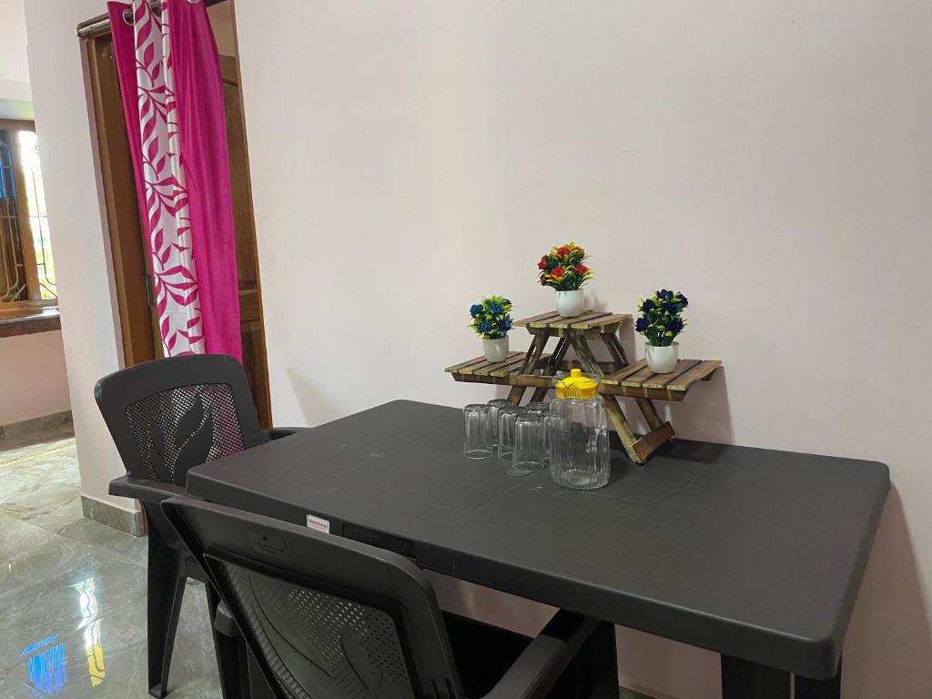 Babita Residency Guest House - Tap to explore photos