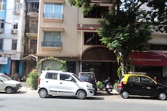 Benazeer Hotel, Mumbai