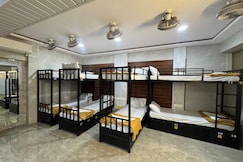 MEHTA INN HOSTEL & PG (Girls Only), Mumbai