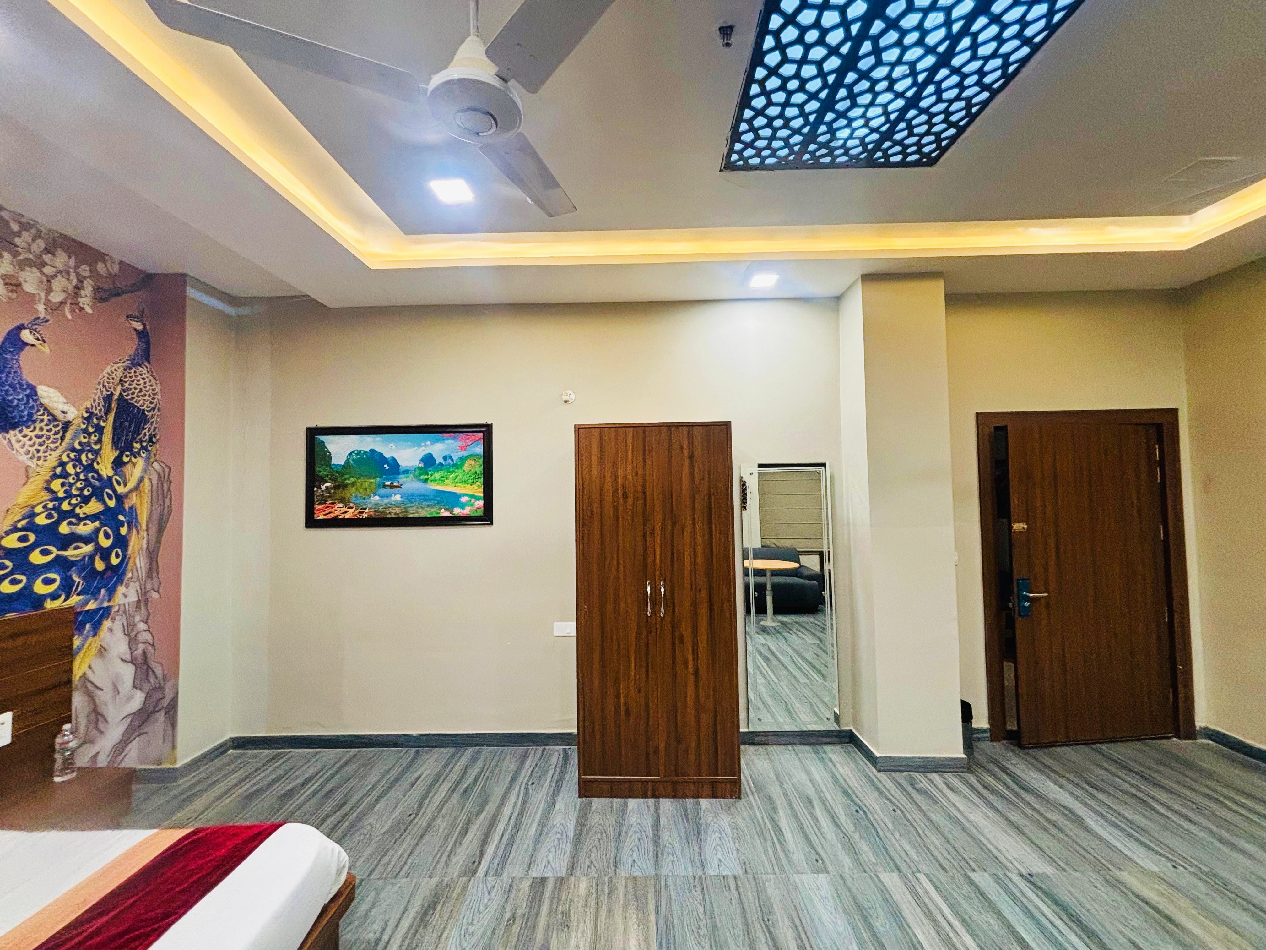 Amar Vilas Hotel & Resorts - Tap to explore photos
