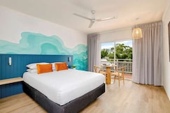 Mercure Cairns, Cairns