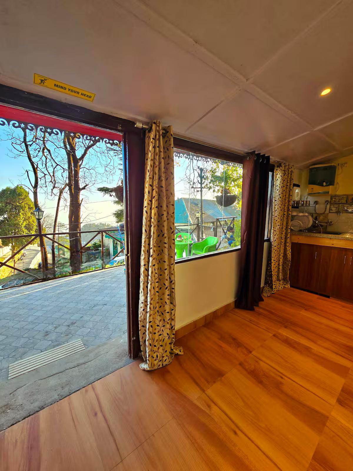 House Of Life The Traveller Nest Landour With Balcony - Tap to explore photos