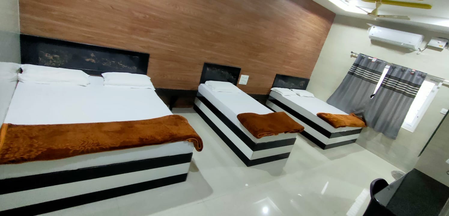 Hotel Kamala Sadana - Tap to explore photos