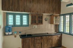 Crown's Nest Villa, Yercaud