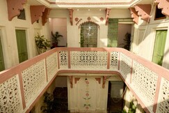 Aruna Kashi Homestay 3BR Heritage Home, Varanasi