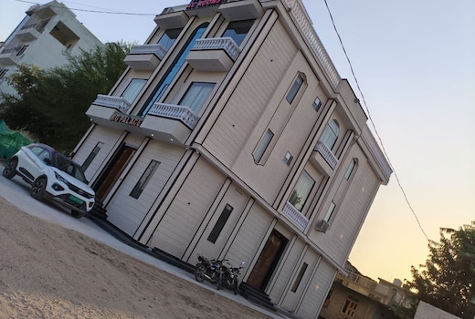 Hotel O RG PALACE HOTEL