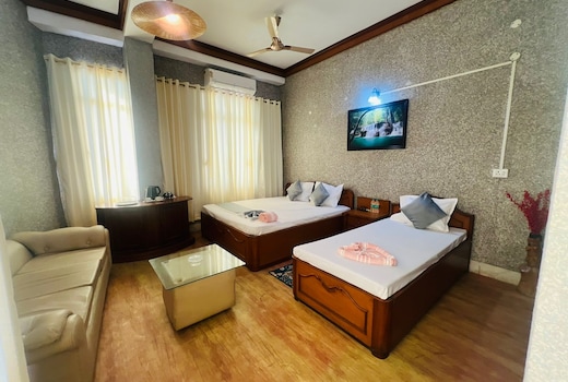 Rengoni Stay by Puhor | Near B. Borooah Cancer Hospital