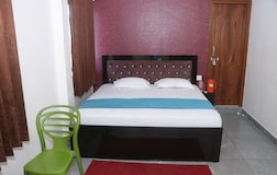 Deluxe AC Room