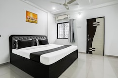 Hotel O Grand Trinity, Nagpur