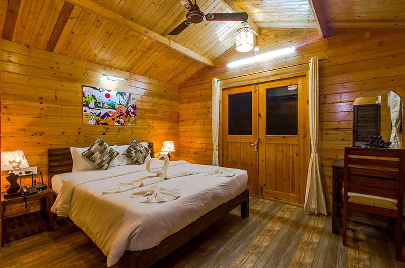 Sal Riviera Goa Inr 1361 Off 3 5 0 0 Resort Price Address