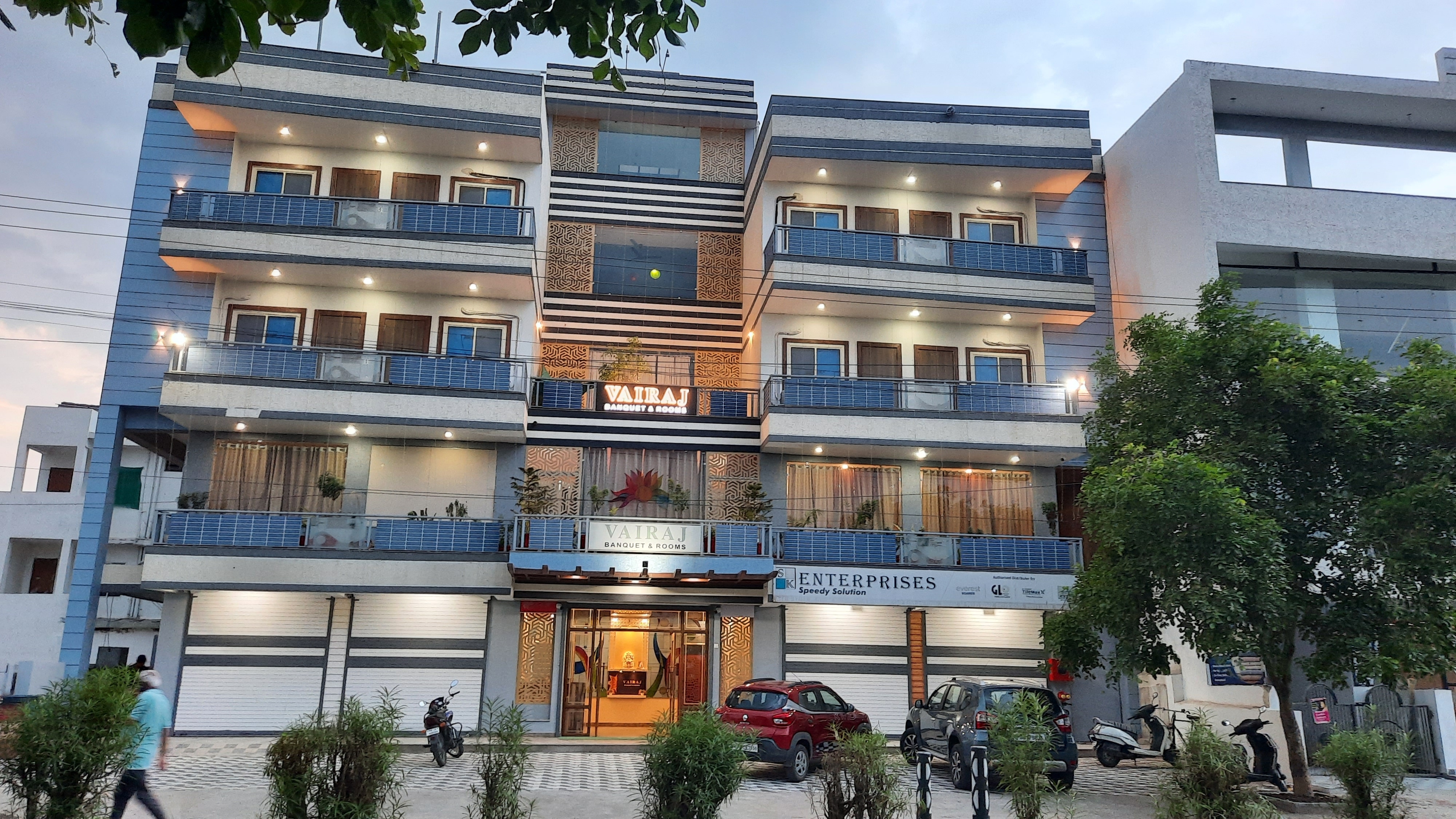 Vairaj Banquet Hall & Rooms - Tap to explore photos