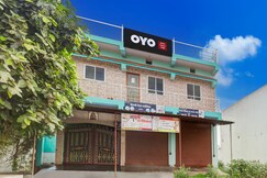 SPOT ON Famous Lodge, Bhilai