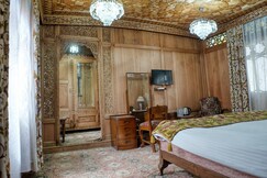 Alexandra houseboats, Srinagar