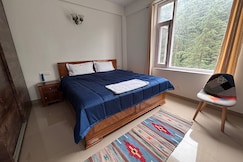 Cedar Hideaway 2Bhk Deodar forest view full flat, Shimla