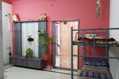 Amulya stay, Chitradurga