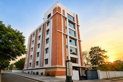 HOTEL WAVE ROCK, Yellamanchili