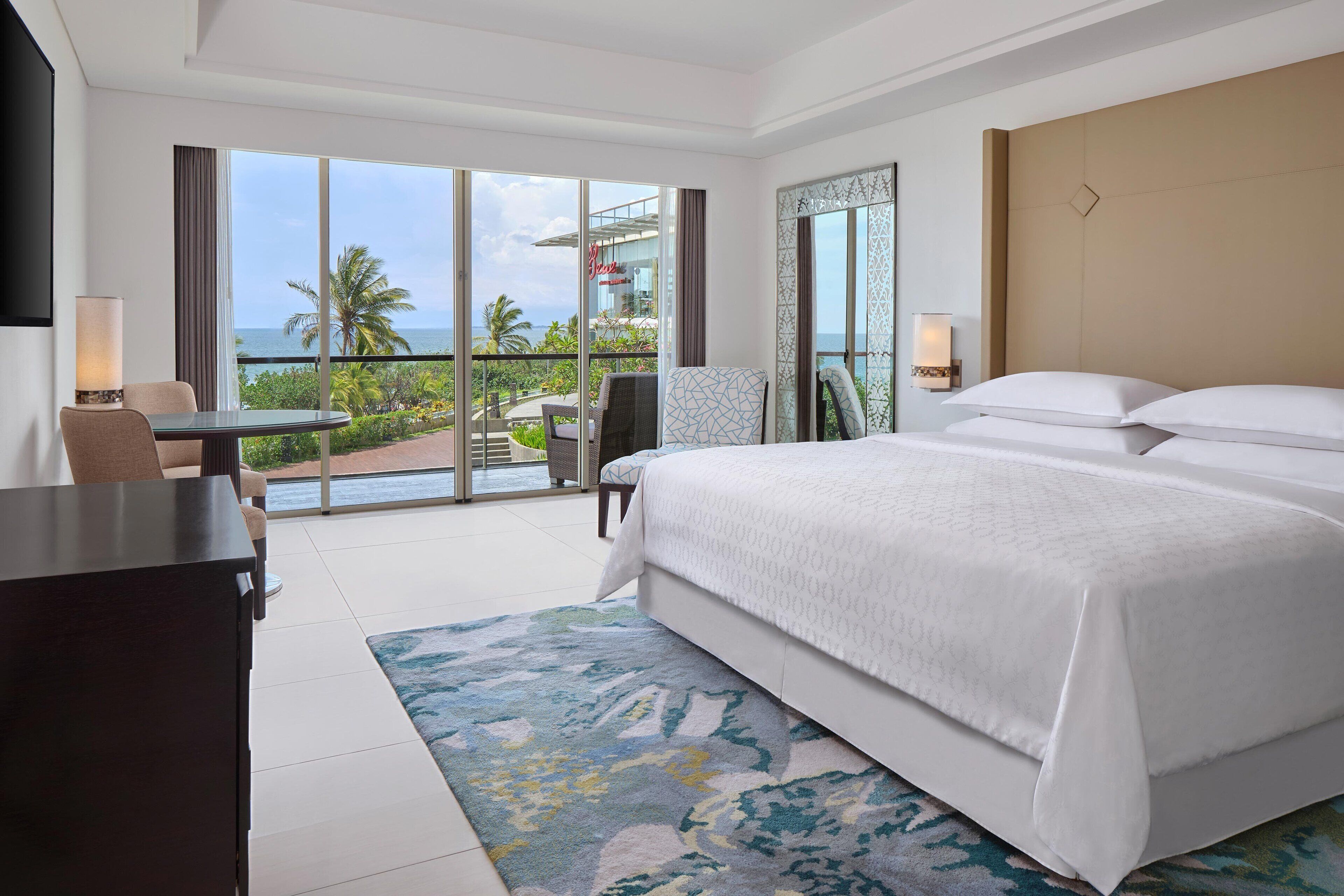 Sheraton Bali Kuta Resort - Tap to explore photos