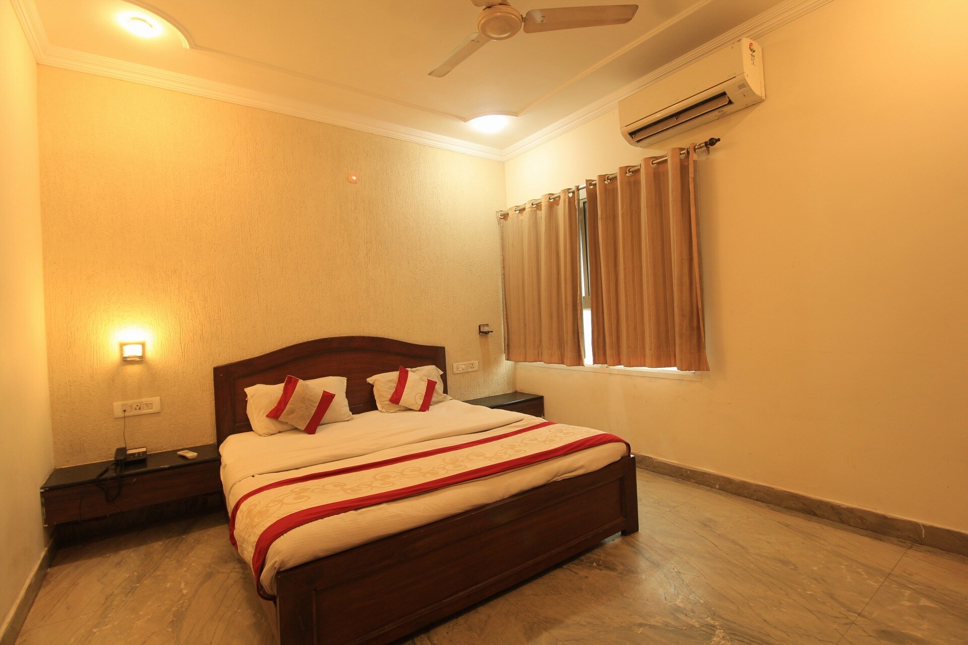 Hotel Vishnu Vilas - Tap to explore photos