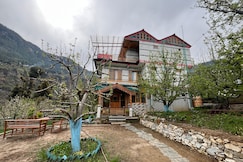 Devdaar | Apple-garden homestay, Kullu