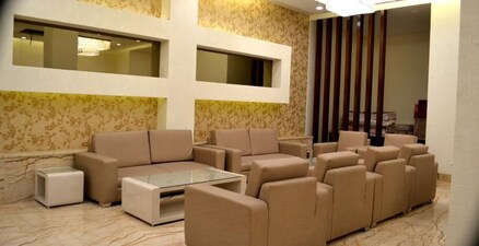 Hotel Le Roi, Haridwar @ Har Ki Pauri Road