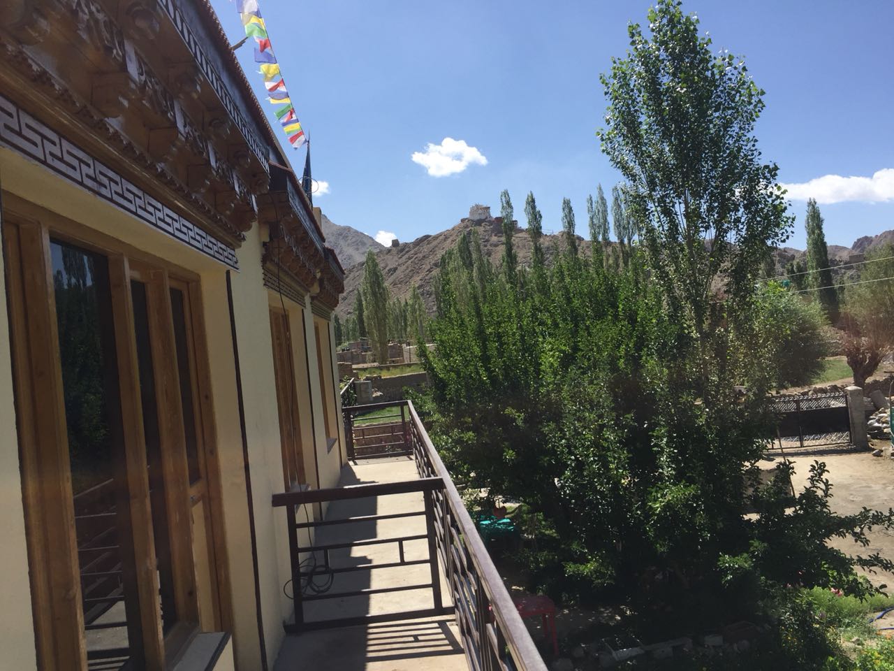 Thupwang Guest House - Tap to explore photos