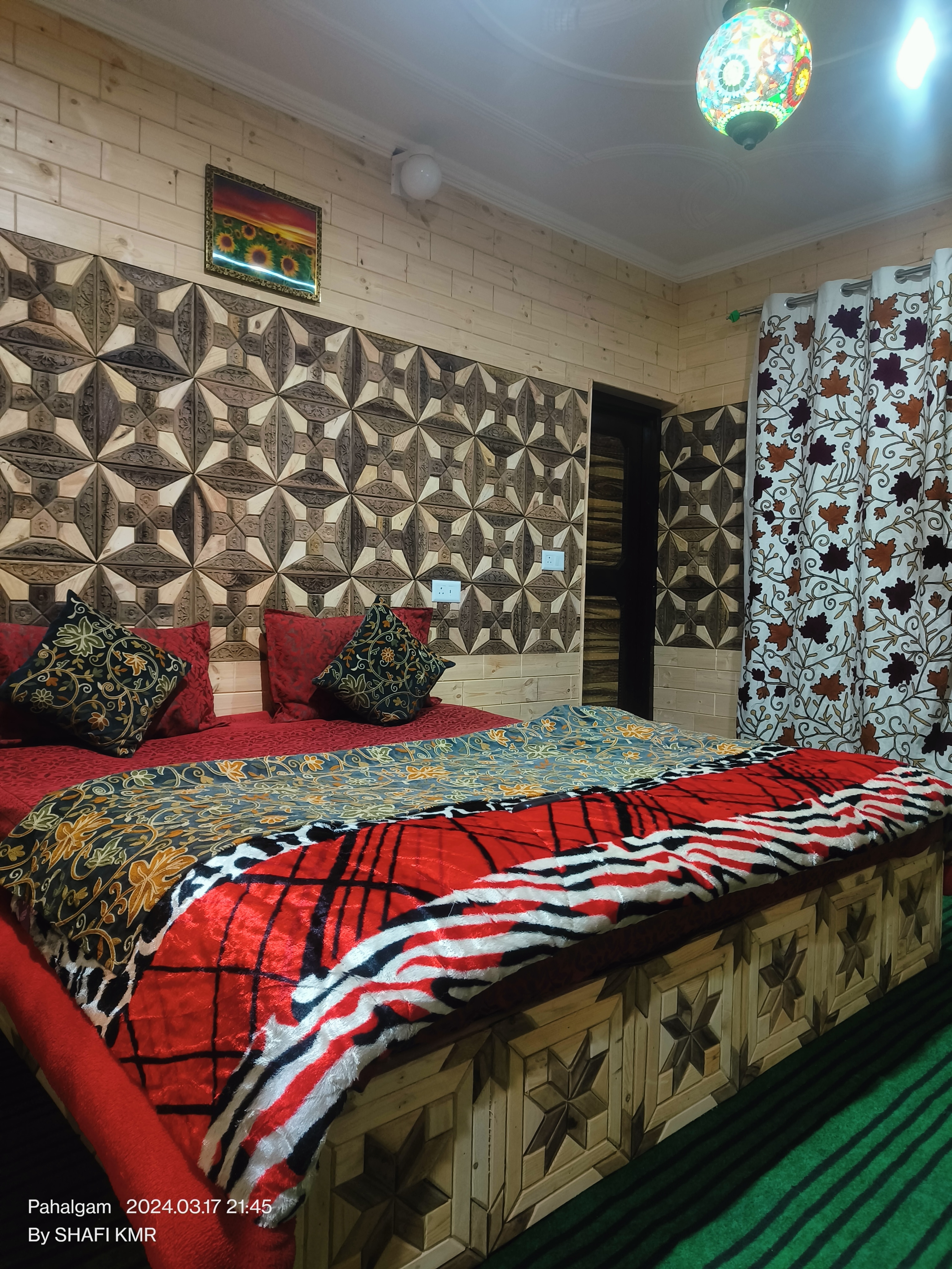 Hotel pahalgam star - Tap to explore photos