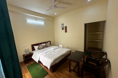 Kalika Hill Resort, Barkot