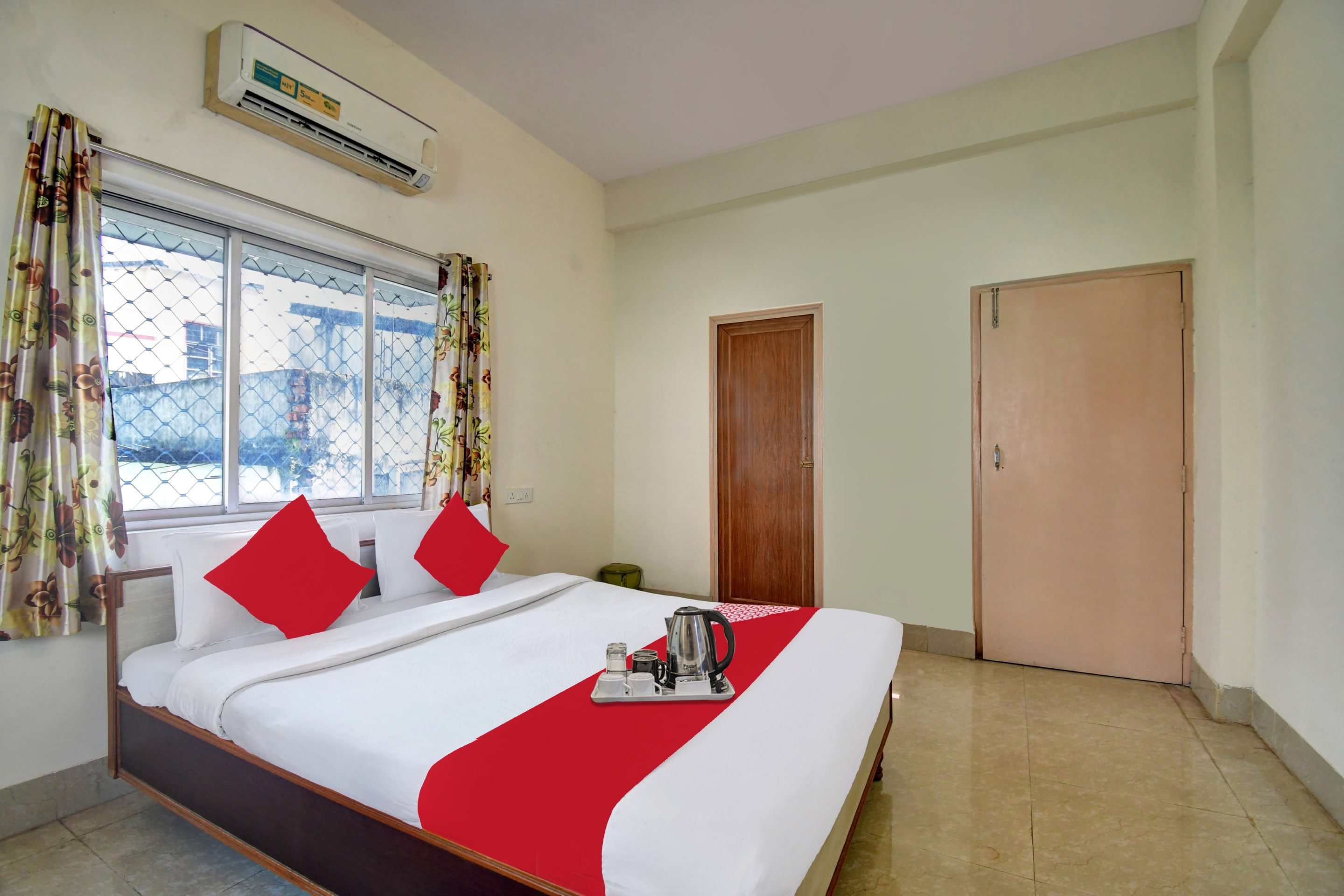 Hotel O Tumpa Inn - Tap to explore photos