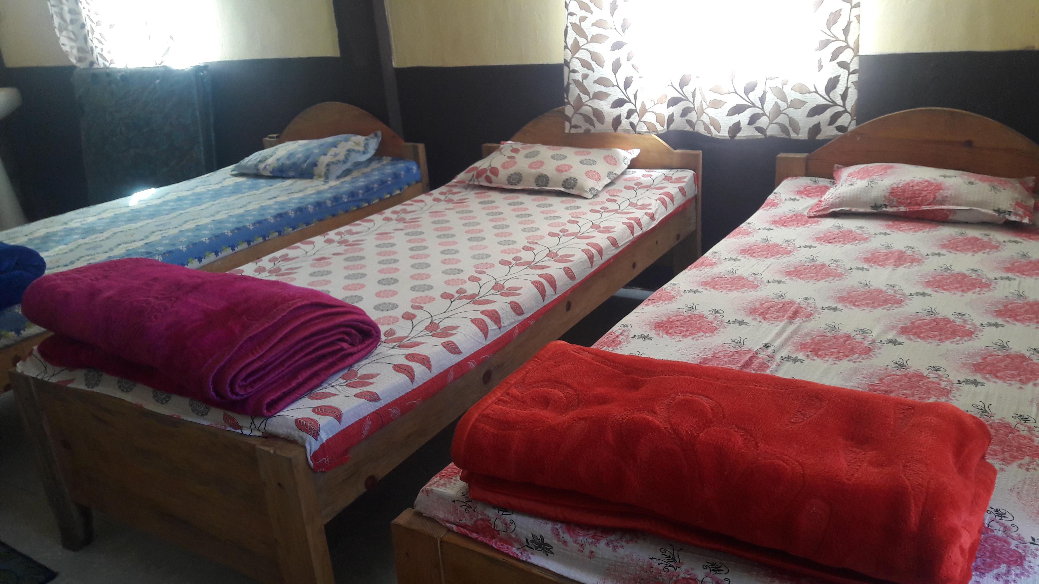 Five Pearls Homestay - Tap to explore photos