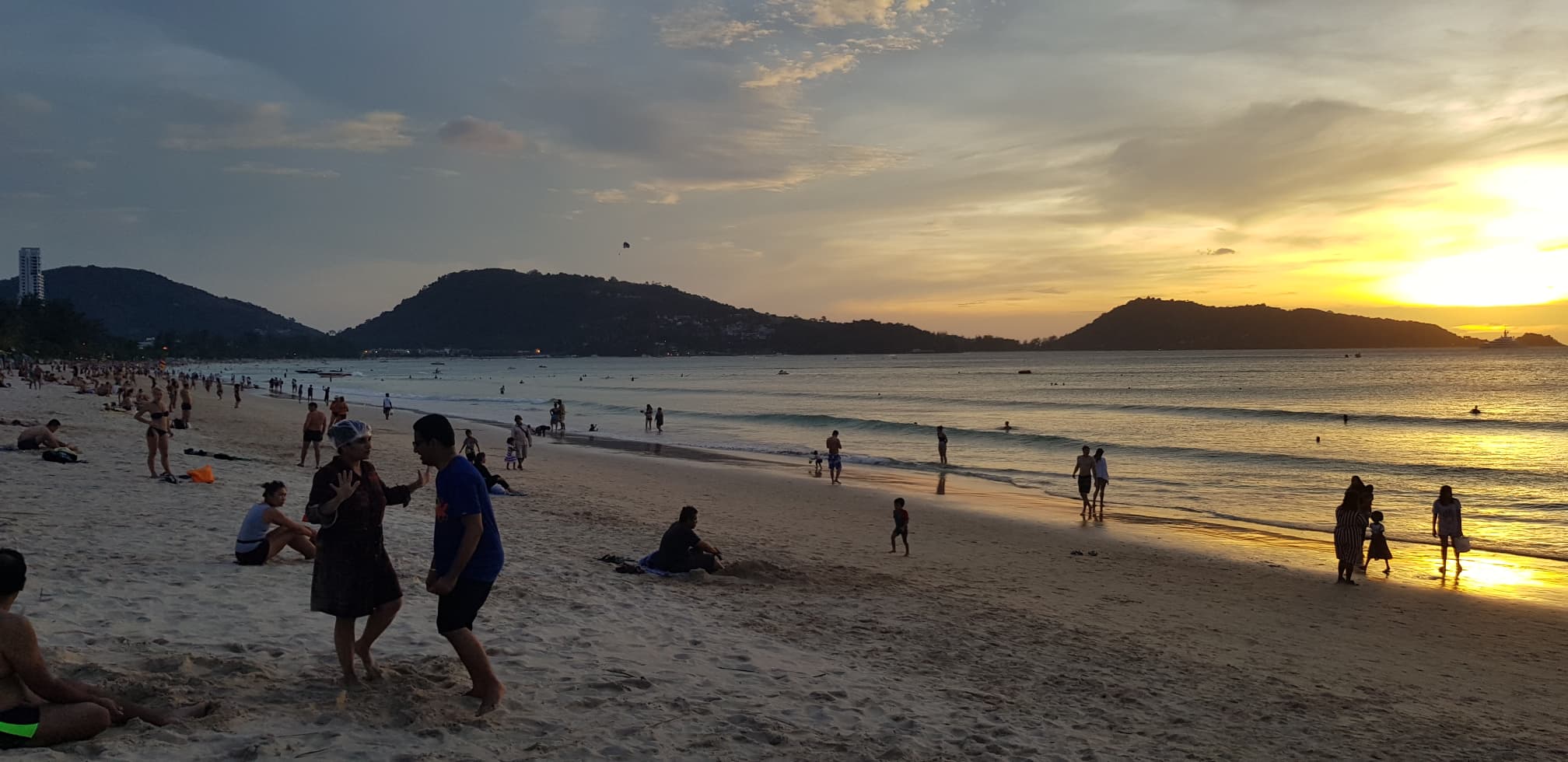 Hangover Inn Phuket Phuket Get Flat Inr 218 Off - 
