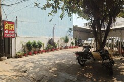 Rama residency(100 metre from railway station), Nagina