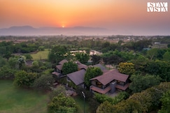 StayVista | Nivaant Farms And Cottages, Matheran