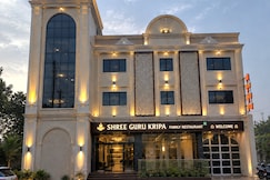 SHREE GURUKRIPA HOTEL, Khalwa
