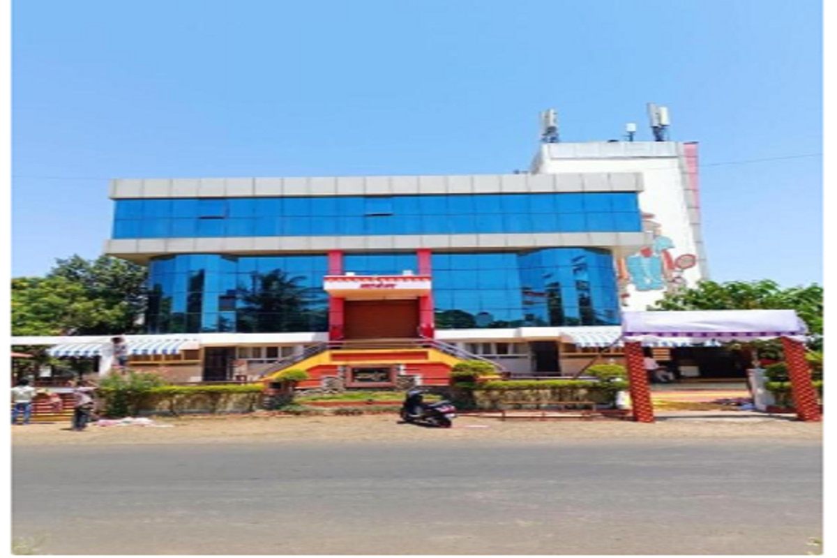Hotel Sarang, Satara - Tap to explore photos