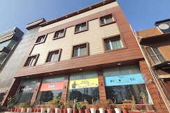 Hotel Center Point, Roorkee