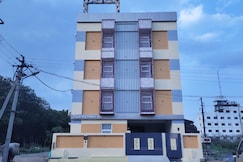 Hotel Rhythm Grand Suite, Tiruchirappalli