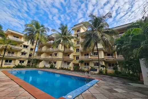 Whispering Palms Poolside