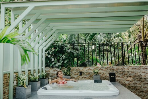 Bali Grand Mansion 4bhk in Candolim by Orange Sunsets